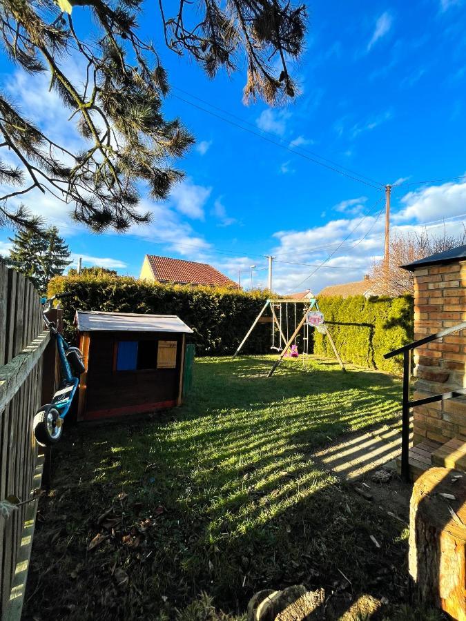 Penzion Na Vosverku Celákovice Exterior foto